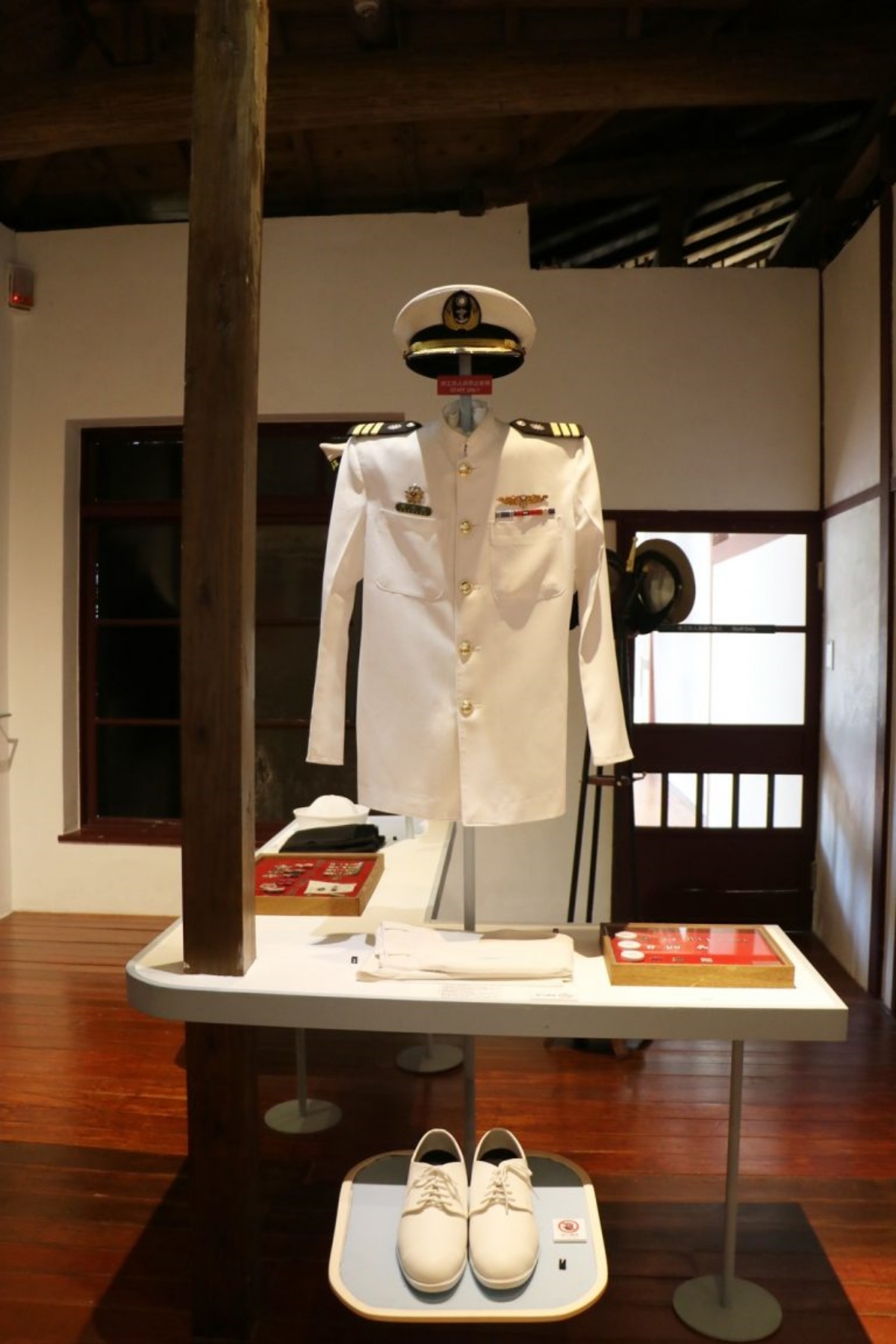 穿越時空回味50年代！北中南11處眷村漫遊：超帥海軍服、下飯眷村菜、經典柑仔店