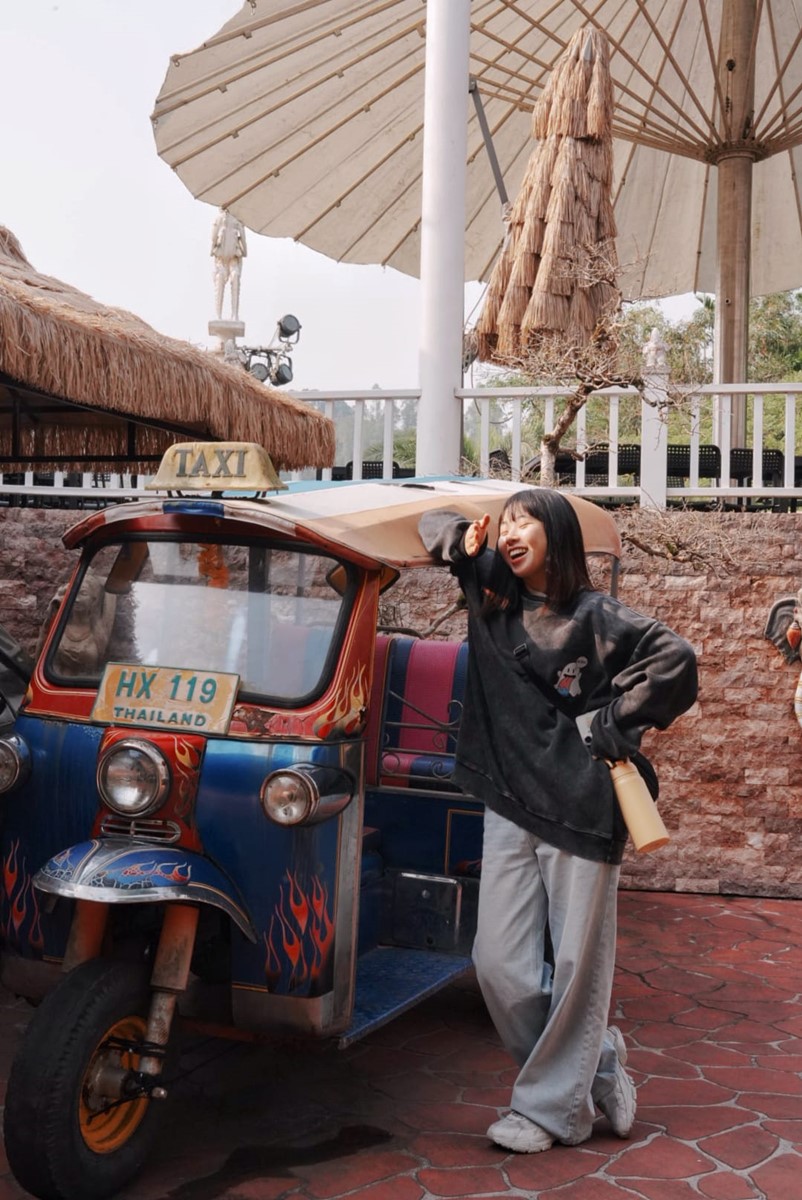 免費拍爆偽出國美照！中部唯一泰國景觀主題園區，必拍泰味嘟嘟車、四面佛