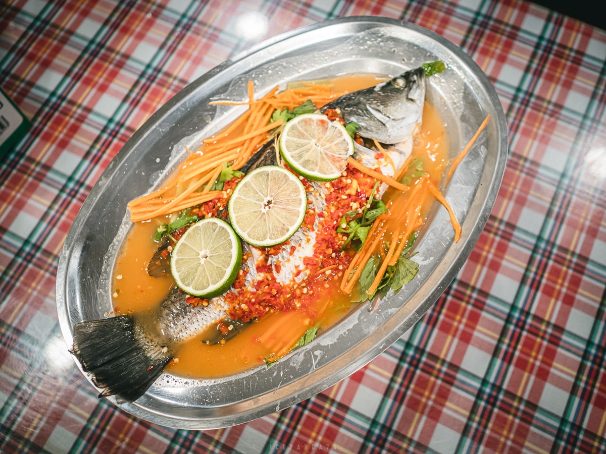 新莊美食21家攻略！必吃蟹殼黃蔥酥餅，朝聖詹記總店、4.8星牛排、最強燒臘