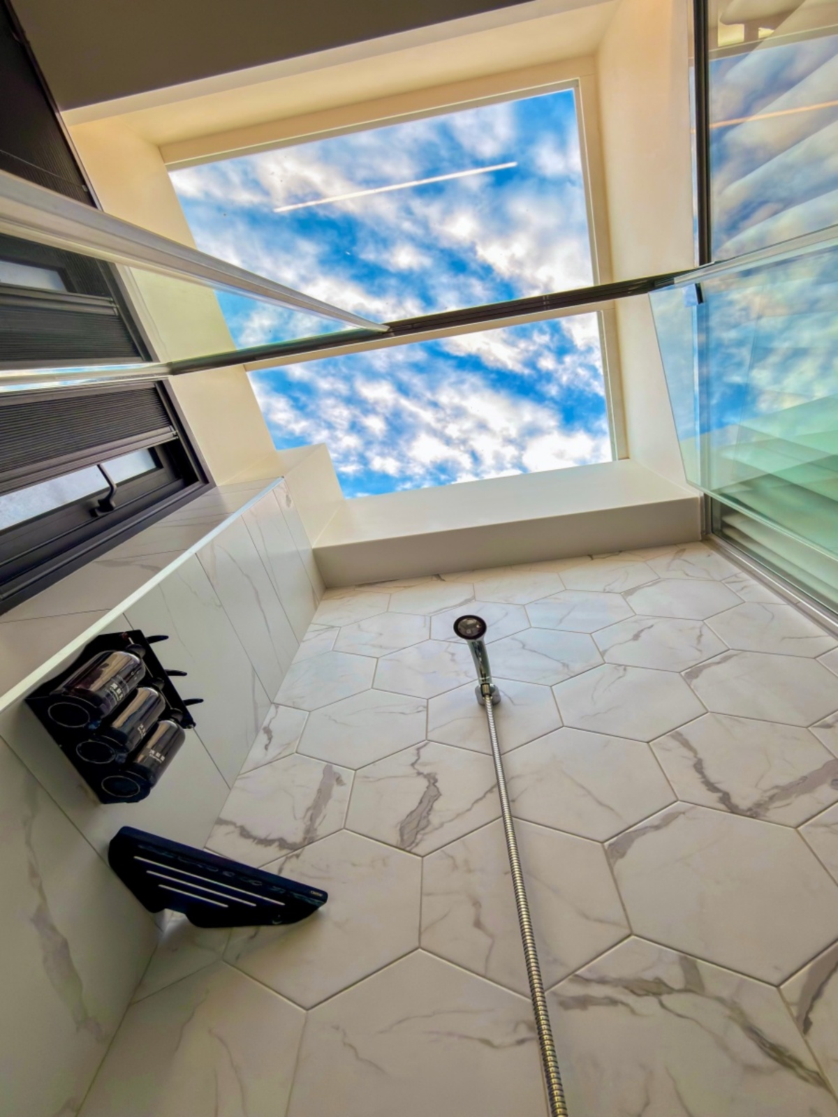 怎麼拍都像雜誌封面！台東風格民宿必住９間：唯美純白系、稻浪第一排、海景看星星