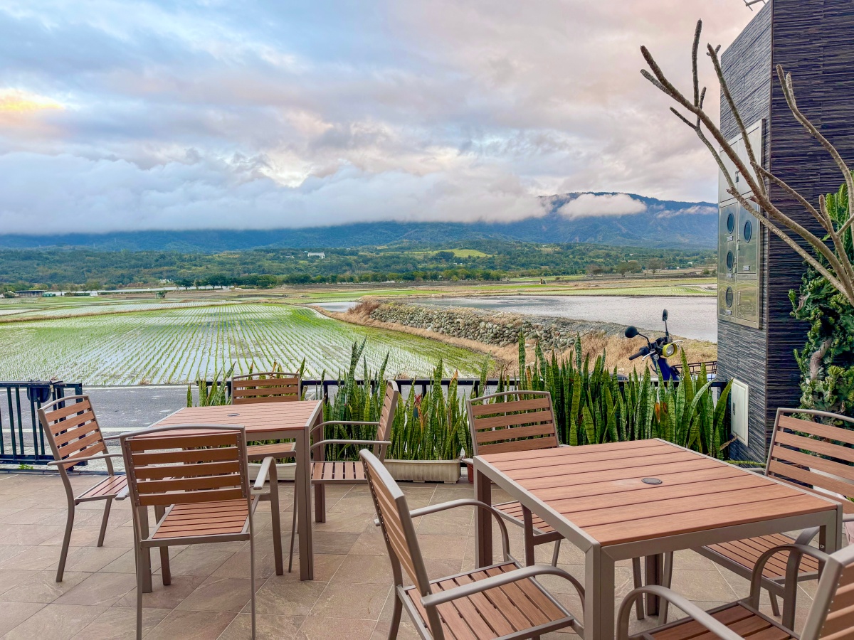 怎麼拍都像雜誌封面！台東風格民宿必住９間：唯美純白系、稻浪第一排、海景看星星