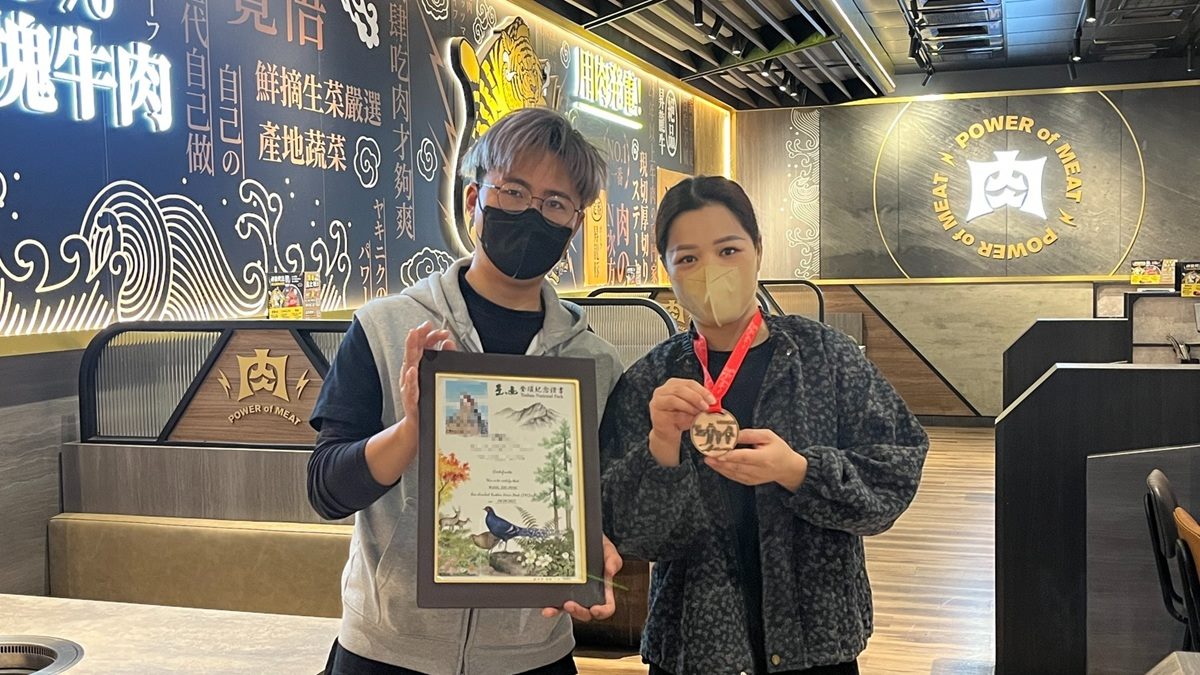 拿獎狀「王品３品牌」88折！丼飯、濃湯40項無限夾，「這家」３小時吃到飽