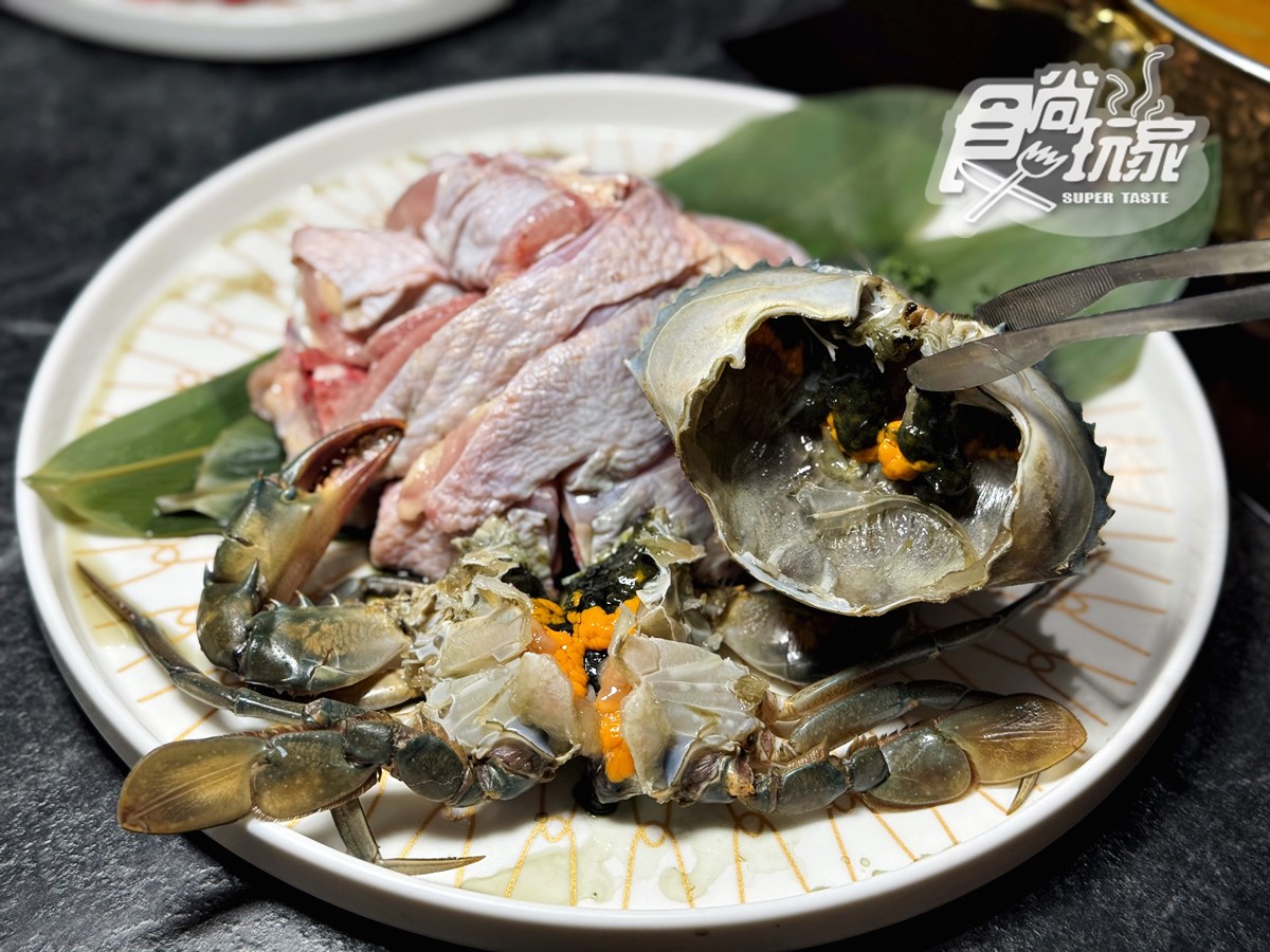 全台最美「百年老宅麻辣鍋」！420元起爽嗑海陸鴛鴦，必點限定版「雞煲蟹鍋」
