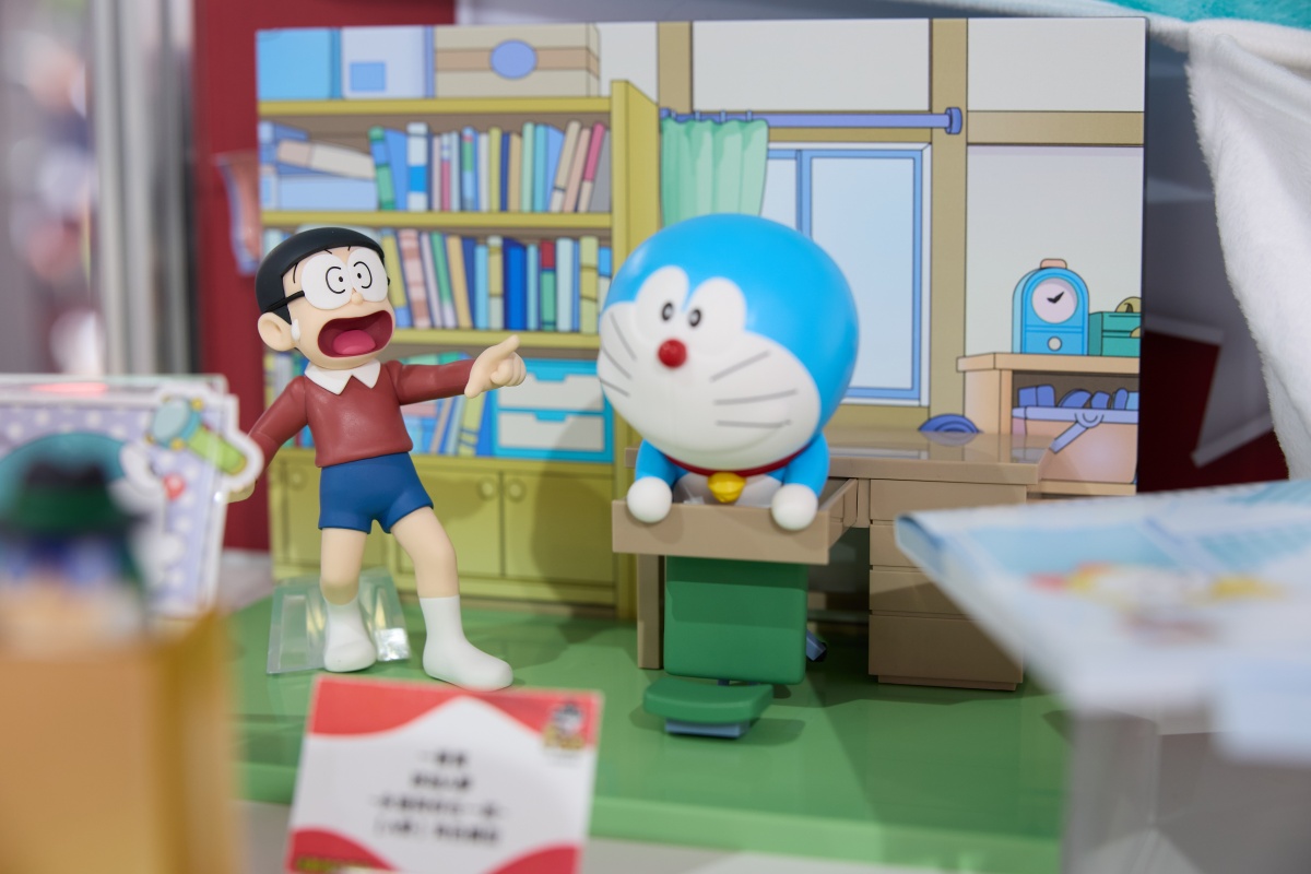 送《玩具總動員》盲盒！全台首間MINISO開幕，史努比、蠟筆小新周邊免費逛