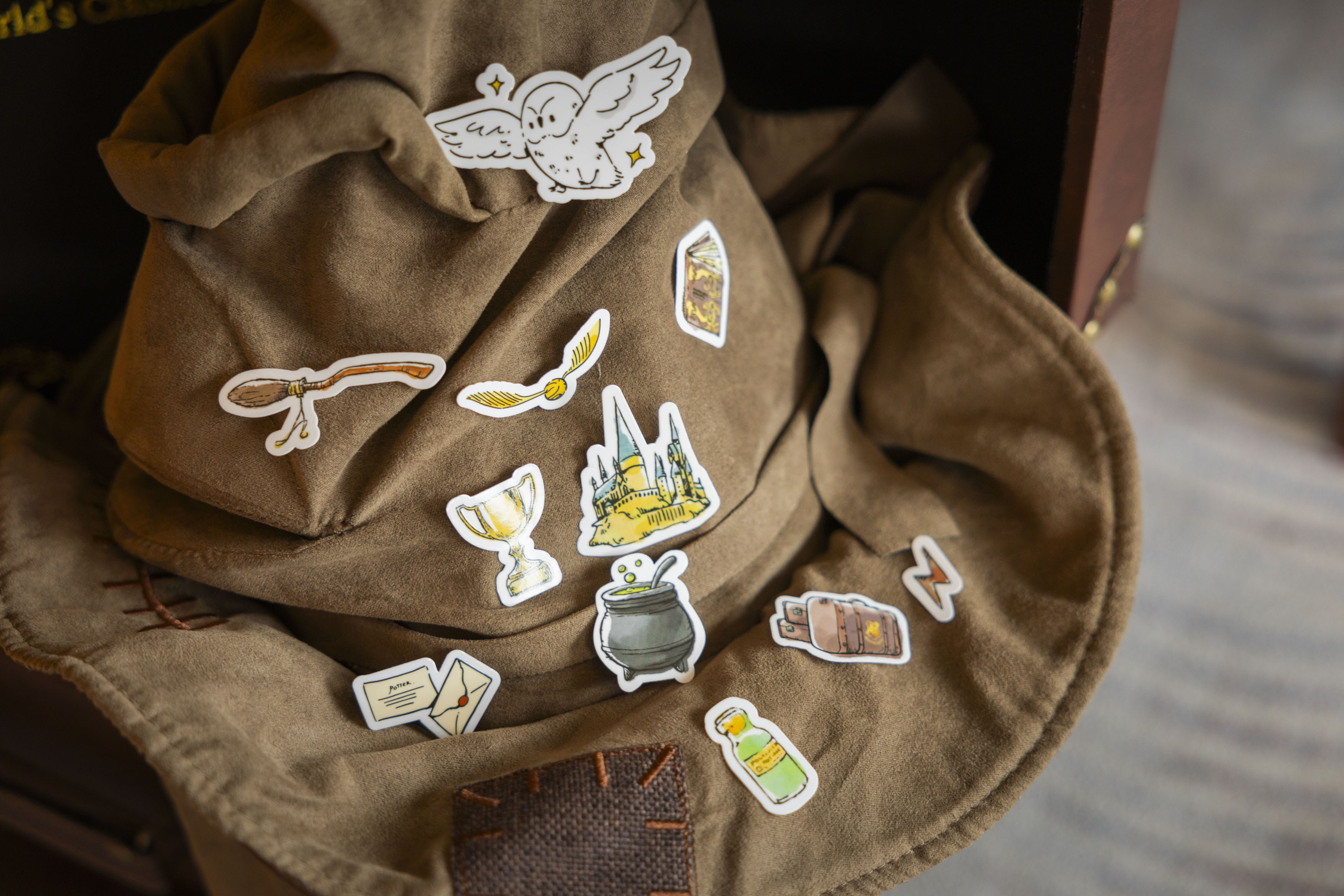 星巴克這５天買一送一！28週年優惠連發，哈利波特聯名開賣、免費穿巫師袍