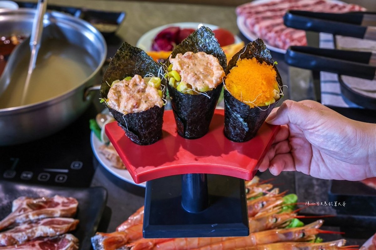 399元起麻辣鍋吃到飽！海鮮自助吧＋現切肉品暢吃，櫻桃、草莓、甜點任夾