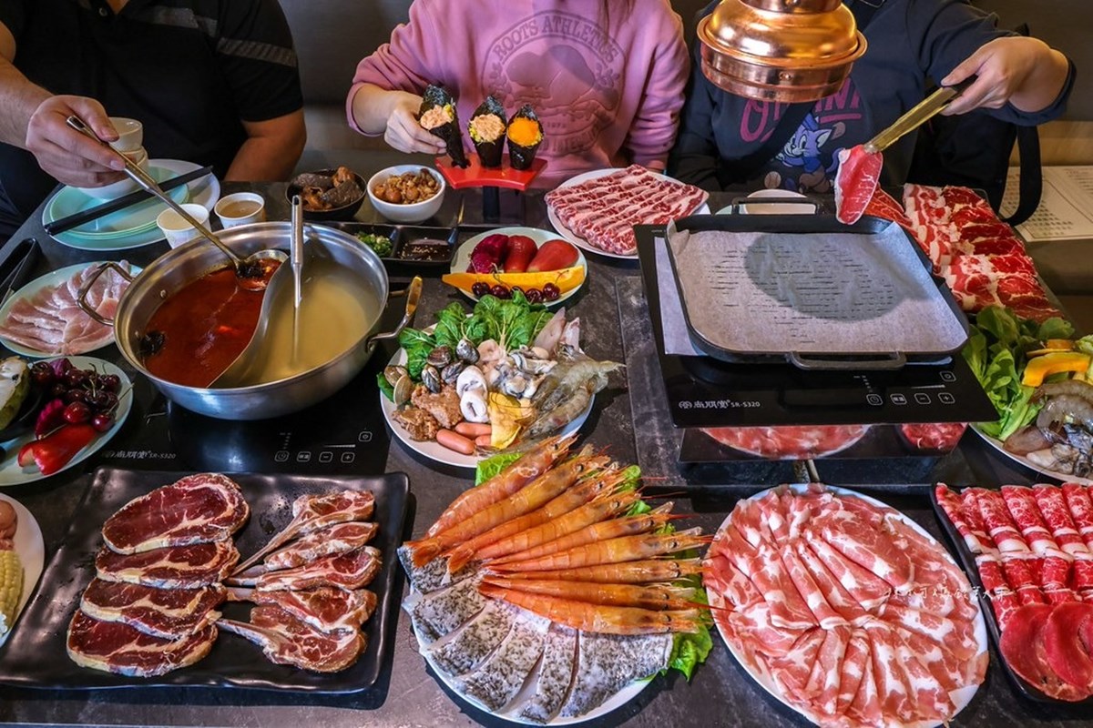 399元起麻辣鍋吃到飽！海鮮自助吧＋現切肉品暢吃，櫻桃、草莓、甜點任夾