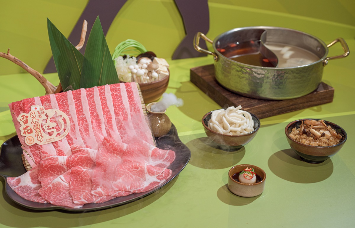 海底撈「麻辣鍋買一送一」手刀搶！165元爽嗑番茄、三鮮鍋，加碼送巴沙魚