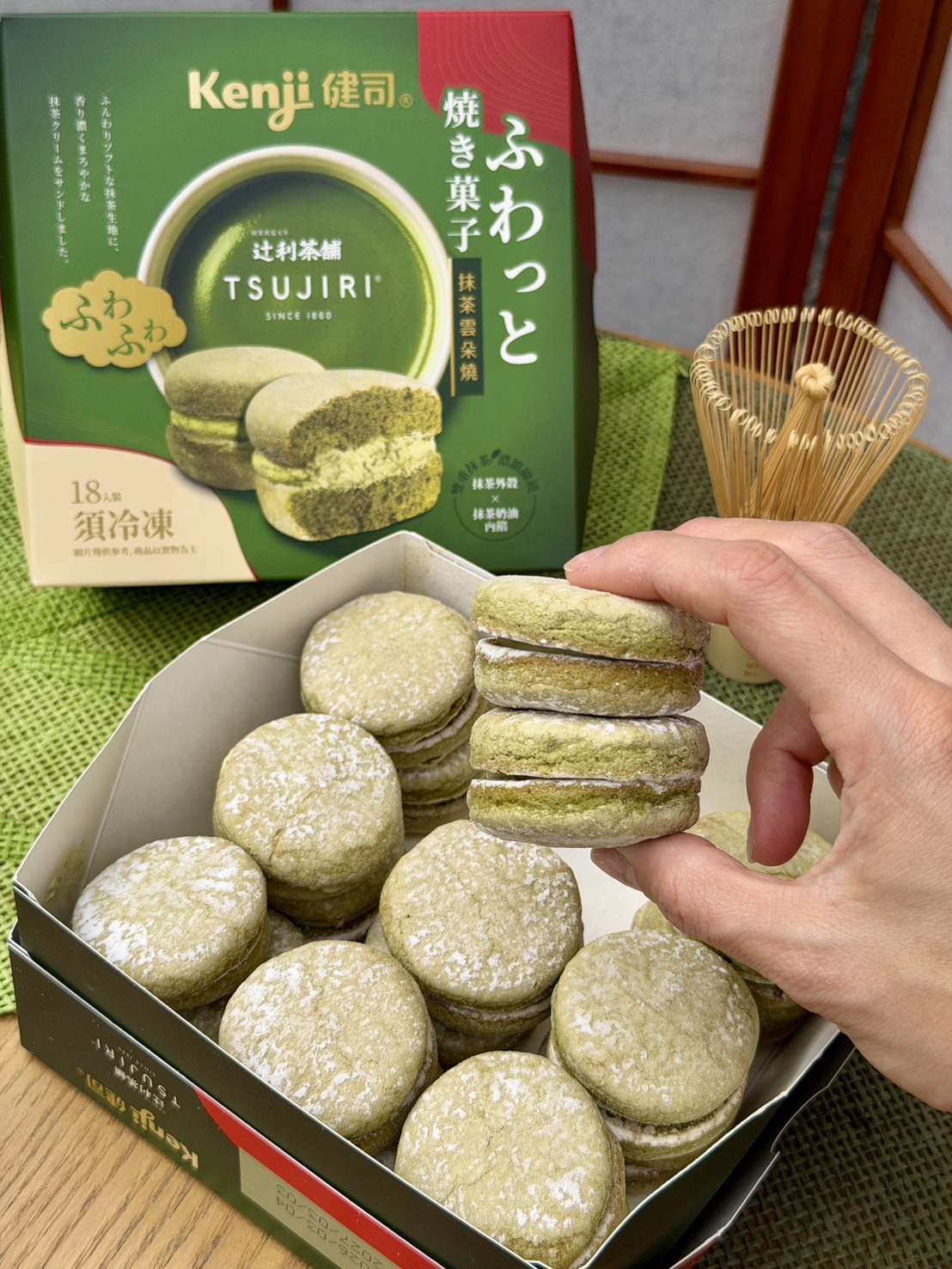 抹茶控暴動！全家３款超抹新品登場，雲朵燒、麻糬泡芙，高顏值白玉雪糕必吃