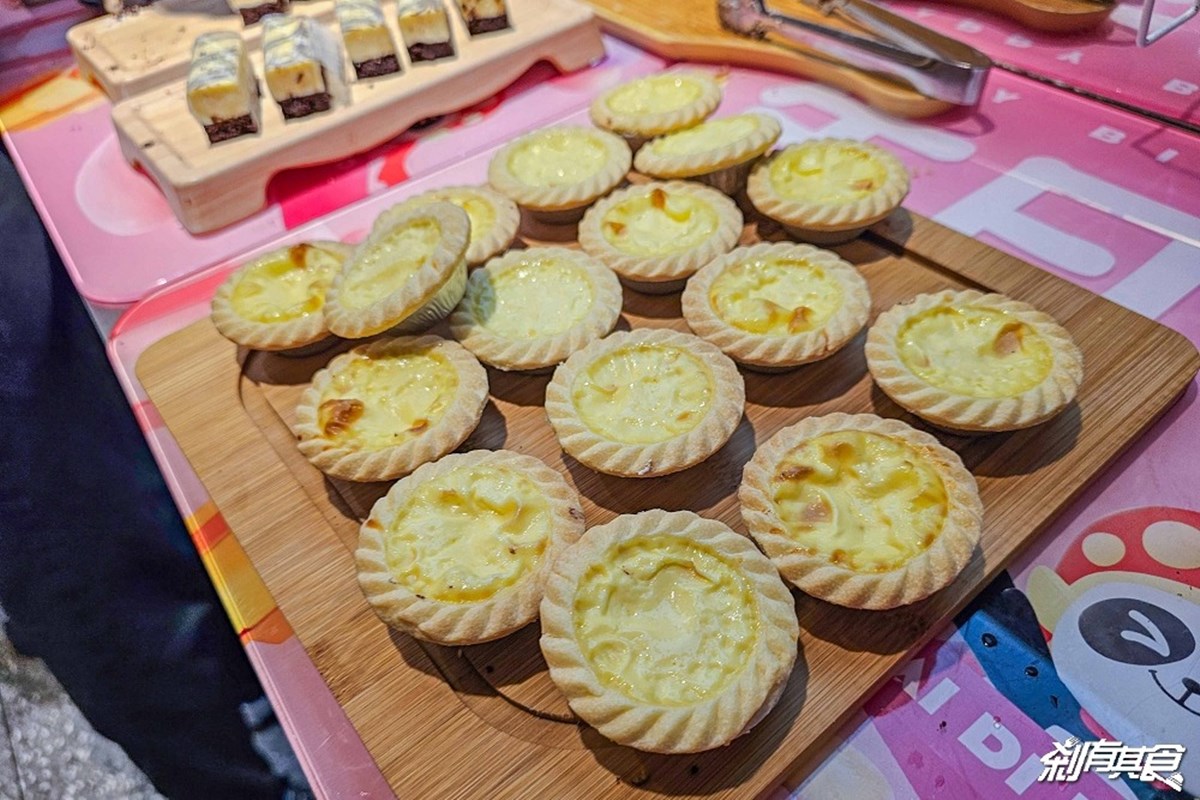 海底撈「甜點吃到飽」進軍北部！199元爽嗑蛋糕、水果、零食，全台４分店限定