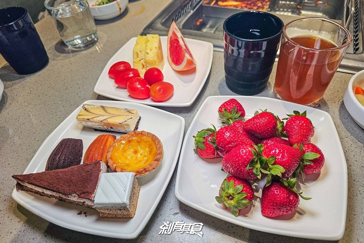 海底撈「甜點吃到飽」進軍北部！199元爽嗑蛋糕、水果、零食，全台４分店限定