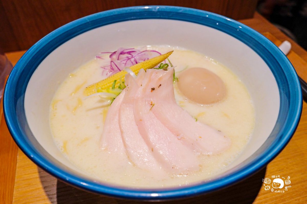 別只逛南西商圈！赤峰街打鐵巷弄12家美食推薦：老宅咖啡、浮誇麵線、冠軍肉桂捲