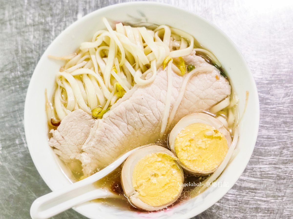 別只逛南西商圈！赤峰街打鐵巷弄12家美食推薦：老宅咖啡、浮誇麵線、冠軍肉桂捲