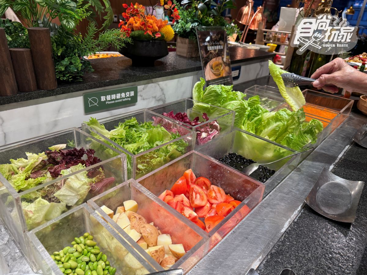 高雄3大蔬食吃到飽之一!蔬食百匯:繽紛沙拉、多國料理、夢幻甜點全開箱 高雄3大蔬食吃到飽之一!蔬食百匯:繽紛沙拉、多國料理、夢幻甜點全開箱
