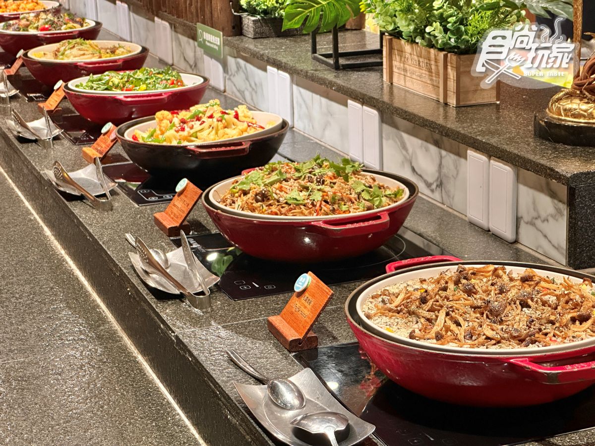 高雄3大蔬食吃到飽之一!蔬食百匯:繽紛沙拉、多國料理、夢幻甜點全開箱 高雄3大蔬食吃到飽之一!蔬食百匯:繽紛沙拉、多國料理、夢幻甜點全開箱