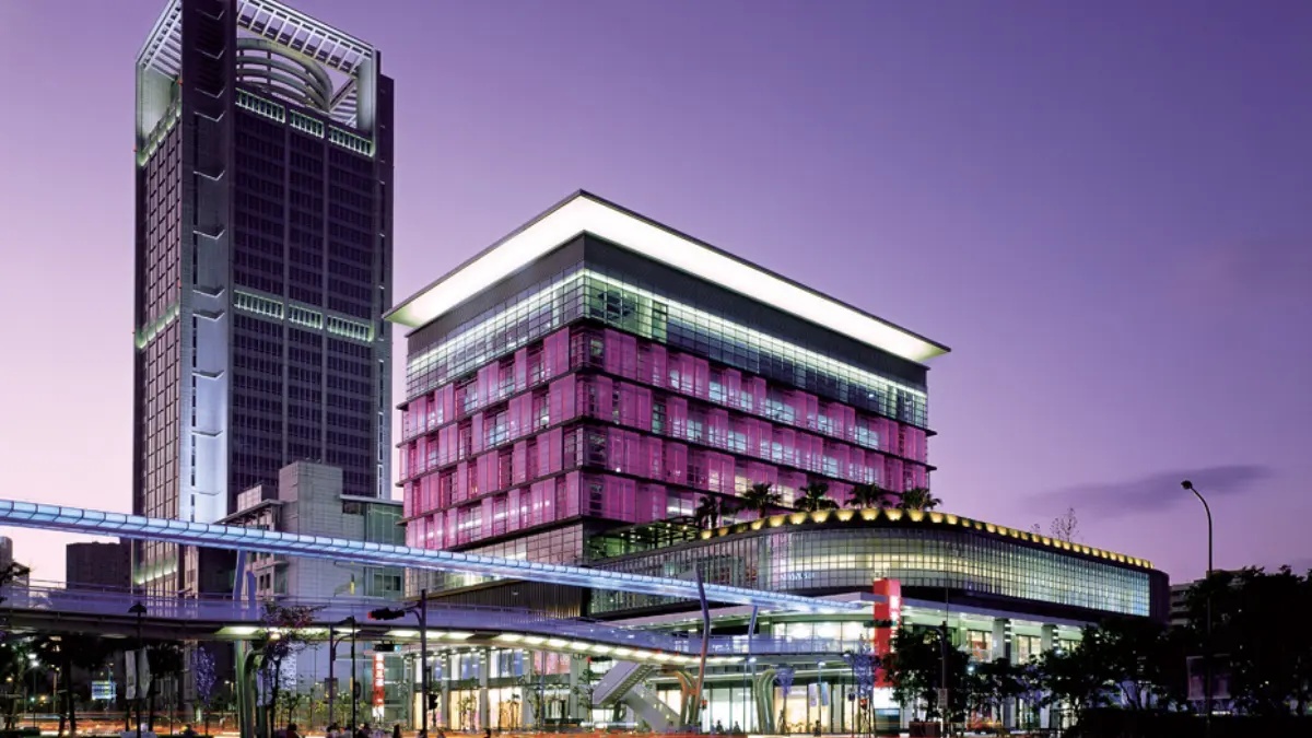 信義區百貨跳號原因？「A4、A8、A11」編號藏玄機，網友曝各館記憶妙招