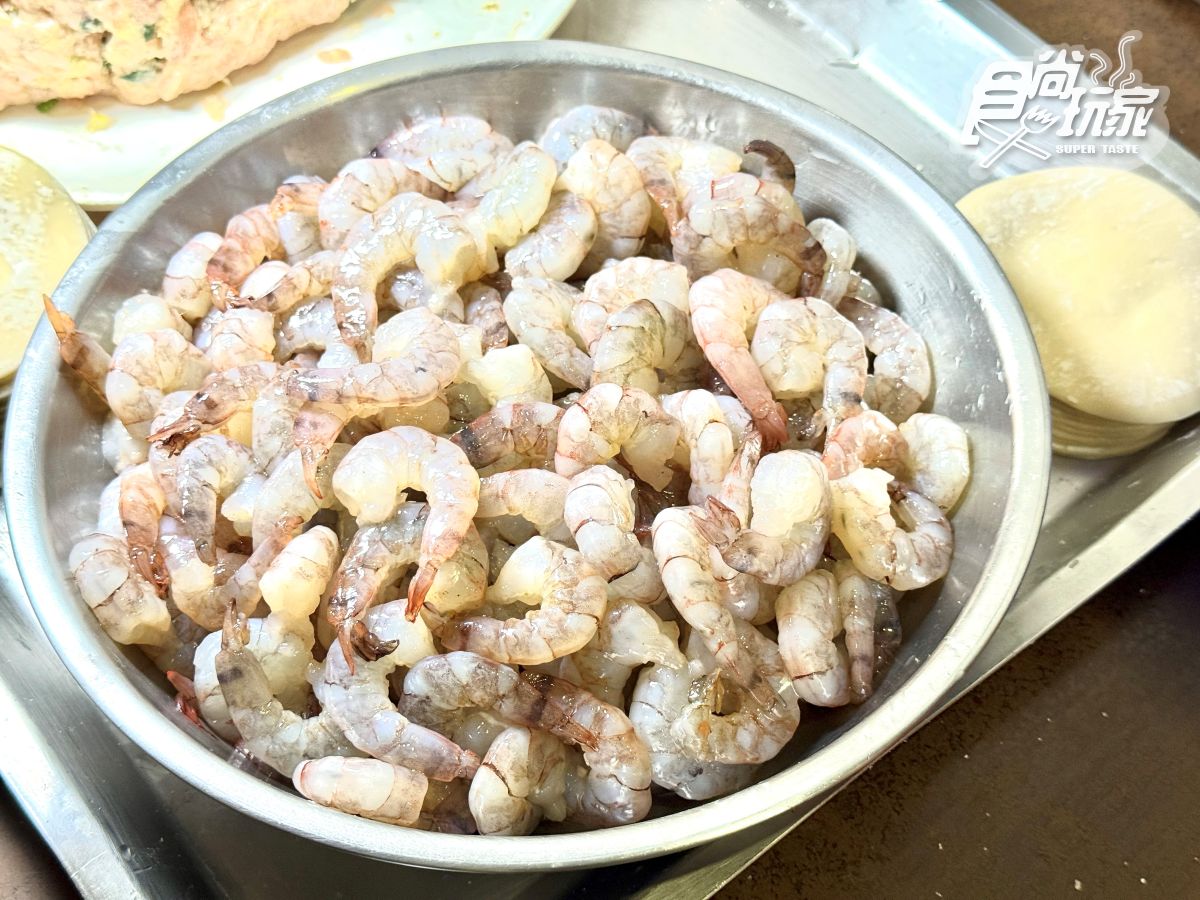 高雄人激推「爆汁水餃」超有料！飄香25年老字號藏這，開賣冷凍包在家輕鬆煮