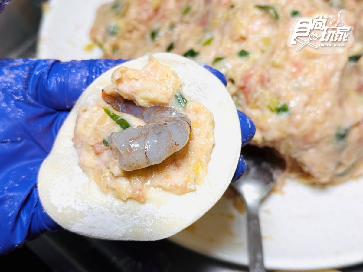 高雄人激推「爆汁水餃」超有料！飄香25年老字號藏這，開賣冷凍包在家輕鬆煮