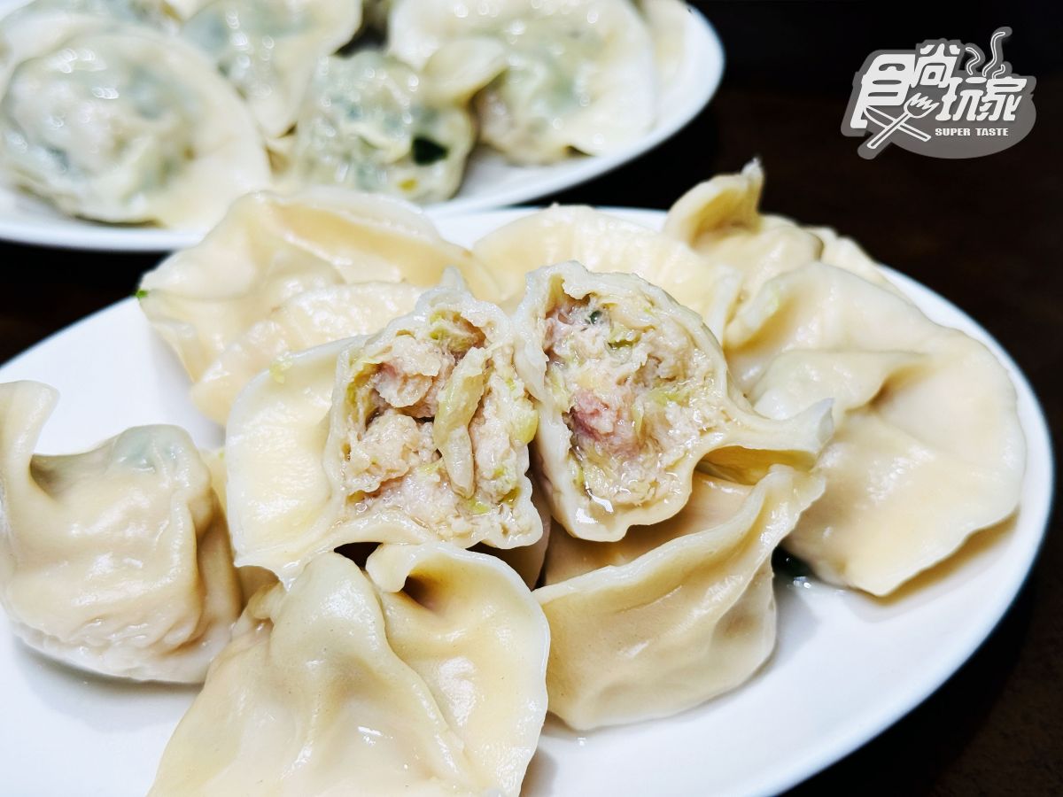 高雄人激推「爆汁水餃」超有料！飄香25年老字號藏這，開賣冷凍包在家輕鬆煮