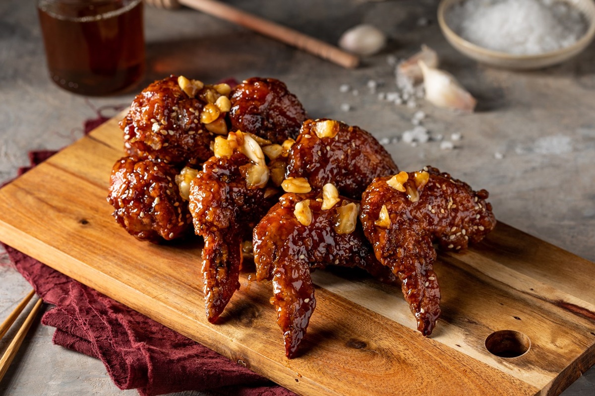 連４天「涓豆腐買一送一」！４間韓式料理優惠，免費送蜂蜜炸雞、小菜無限續