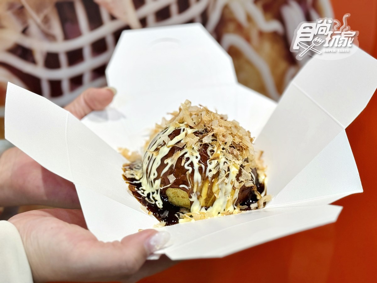 超夯「巨無霸章魚燒」買一送一!塞滿10種料+東泉辣醬太狂,加碼19元爽吃 超夯「巨無霸章魚燒」買一送一!塞滿10種料+東泉辣醬太狂,加碼19元爽吃