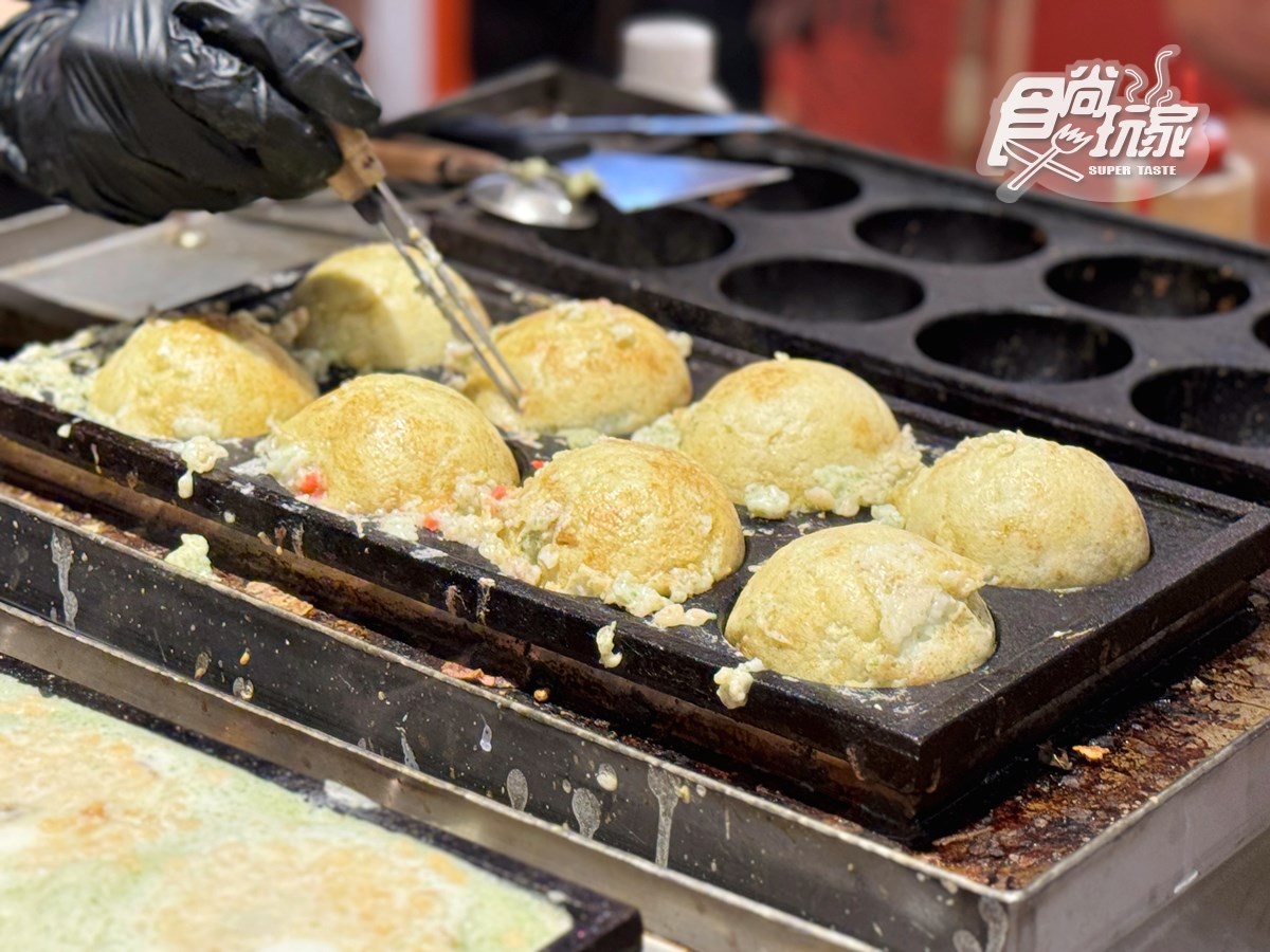 超夯「巨無霸章魚燒」買一送一!塞滿10種料+東泉辣醬太狂,加碼19元爽吃 超夯「巨無霸章魚燒」買一送一!塞滿10種料+東泉辣醬太狂,加碼19元爽吃