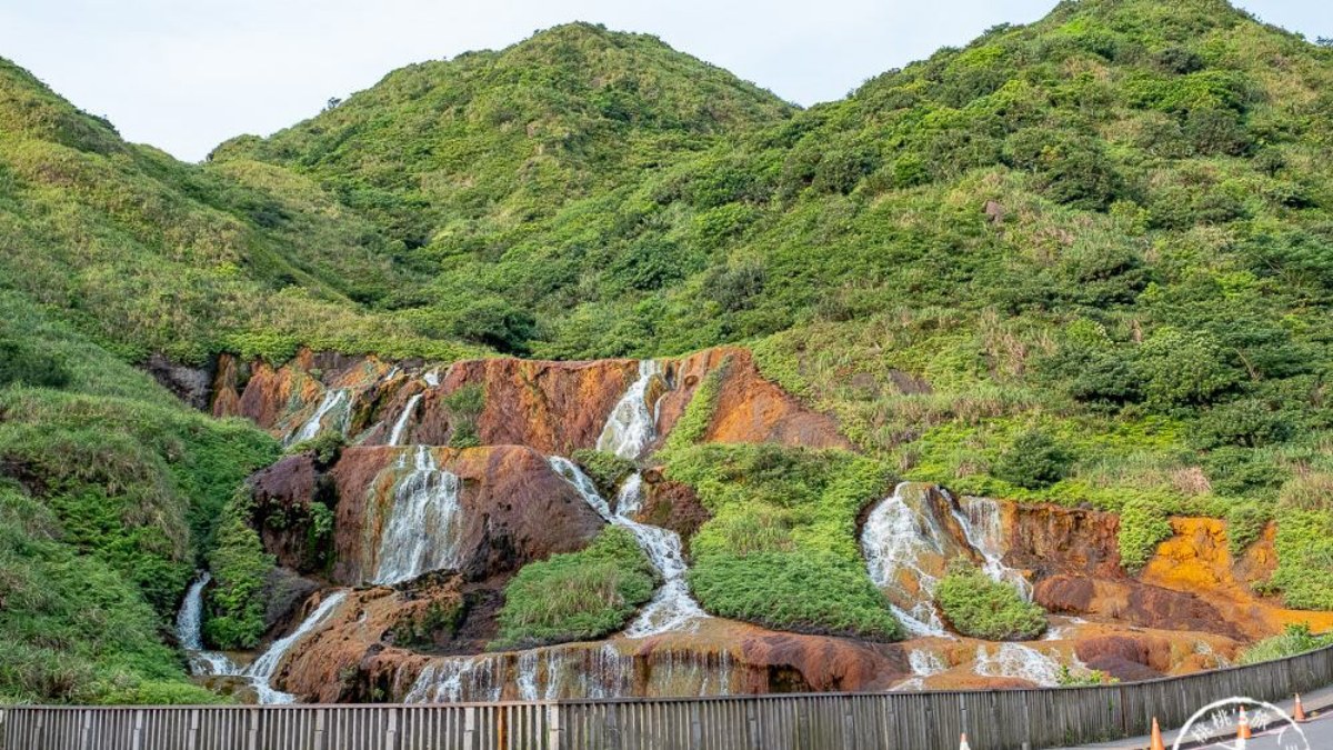 瑞芳九份一日遊攻略！山海美景＋深澳鐵道單車，３間祕境餐廳、黃金瀑布拍到手軟