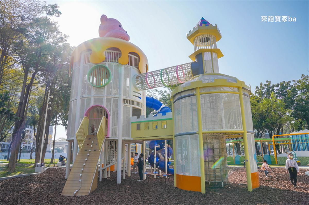 高雄全新「熊熊主題公園」開放！森林熊城堡溜滑梯超萌，遊戲設施一次看