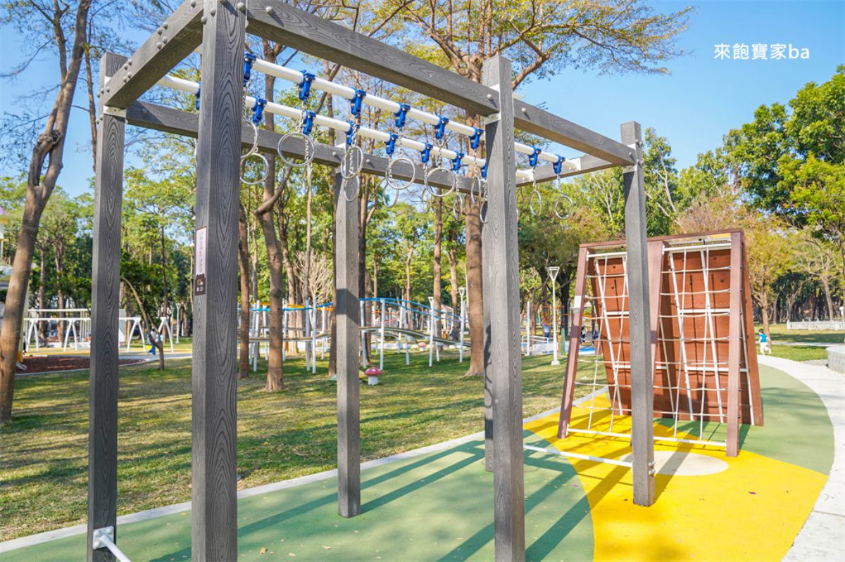 高雄全新「熊熊主題公園」開放！森林熊城堡溜滑梯超萌，遊戲設施一次看