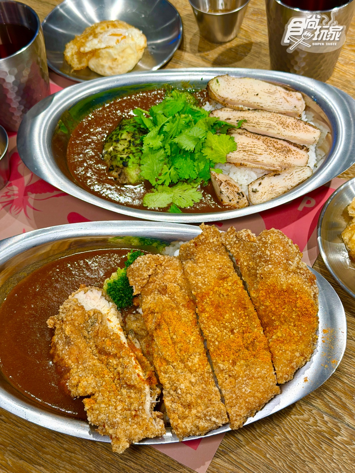 免費吃帝王蟹、莫恩布丁４選１！190元開吃「大分量咖哩」，再附手搖＋太陽蛋