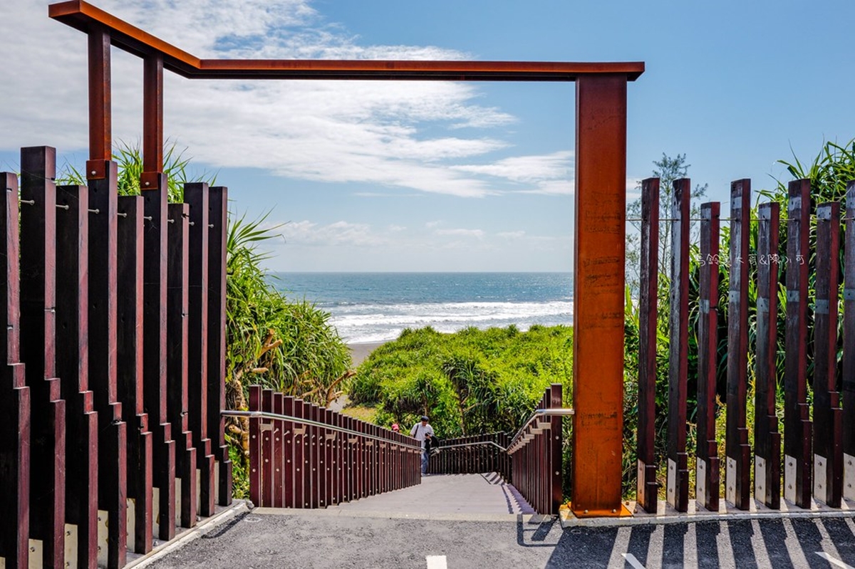 坐擁龜山島無敵窗景！宜蘭IG爆紅看海咖啡廳，360度賞太平洋還有私房沙灘秘境