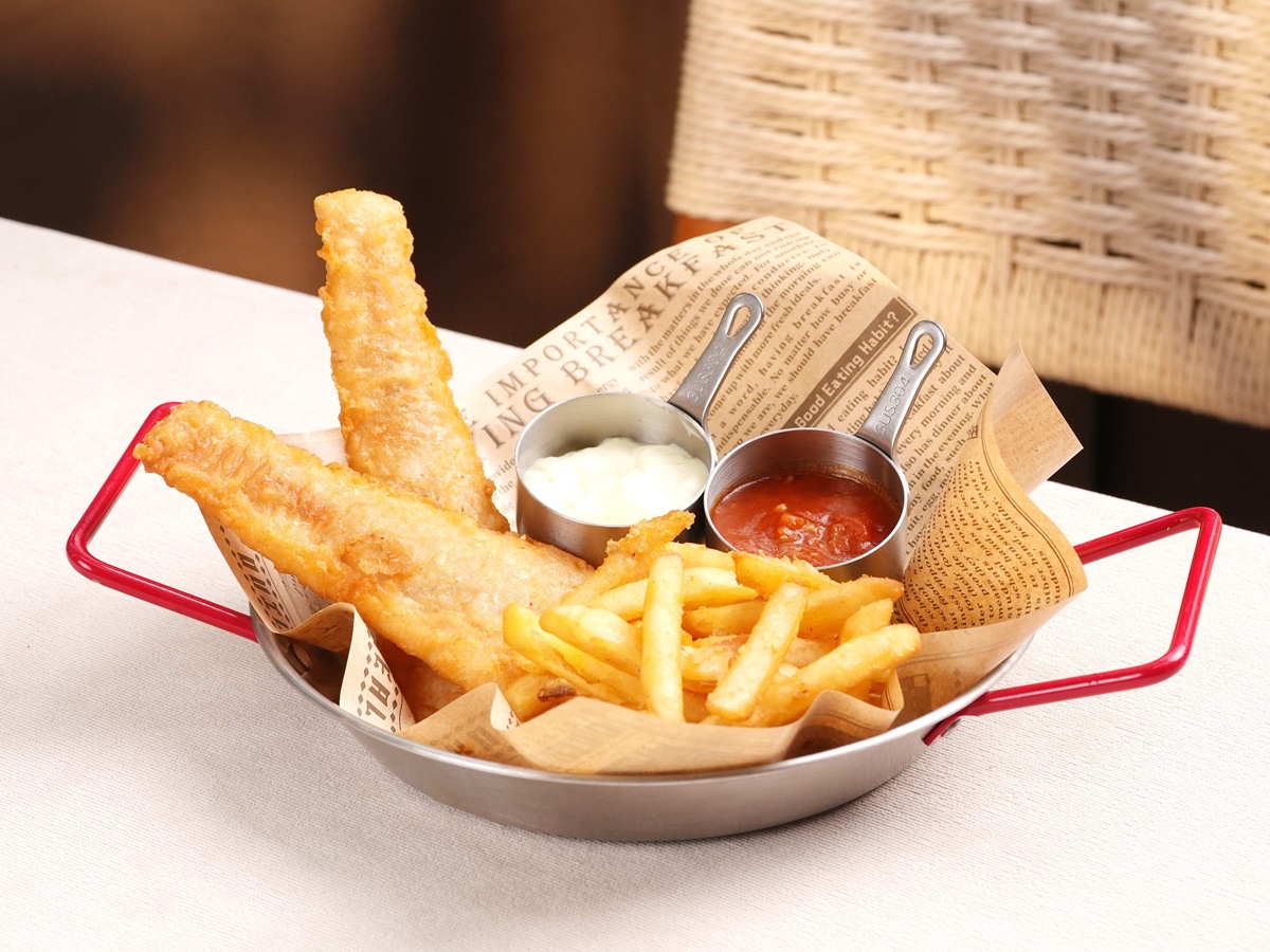 免費送鬆餅塔！花園系咖啡廳進駐百貨，再吃亞尼克「紅寶石巧克力生乳捲」