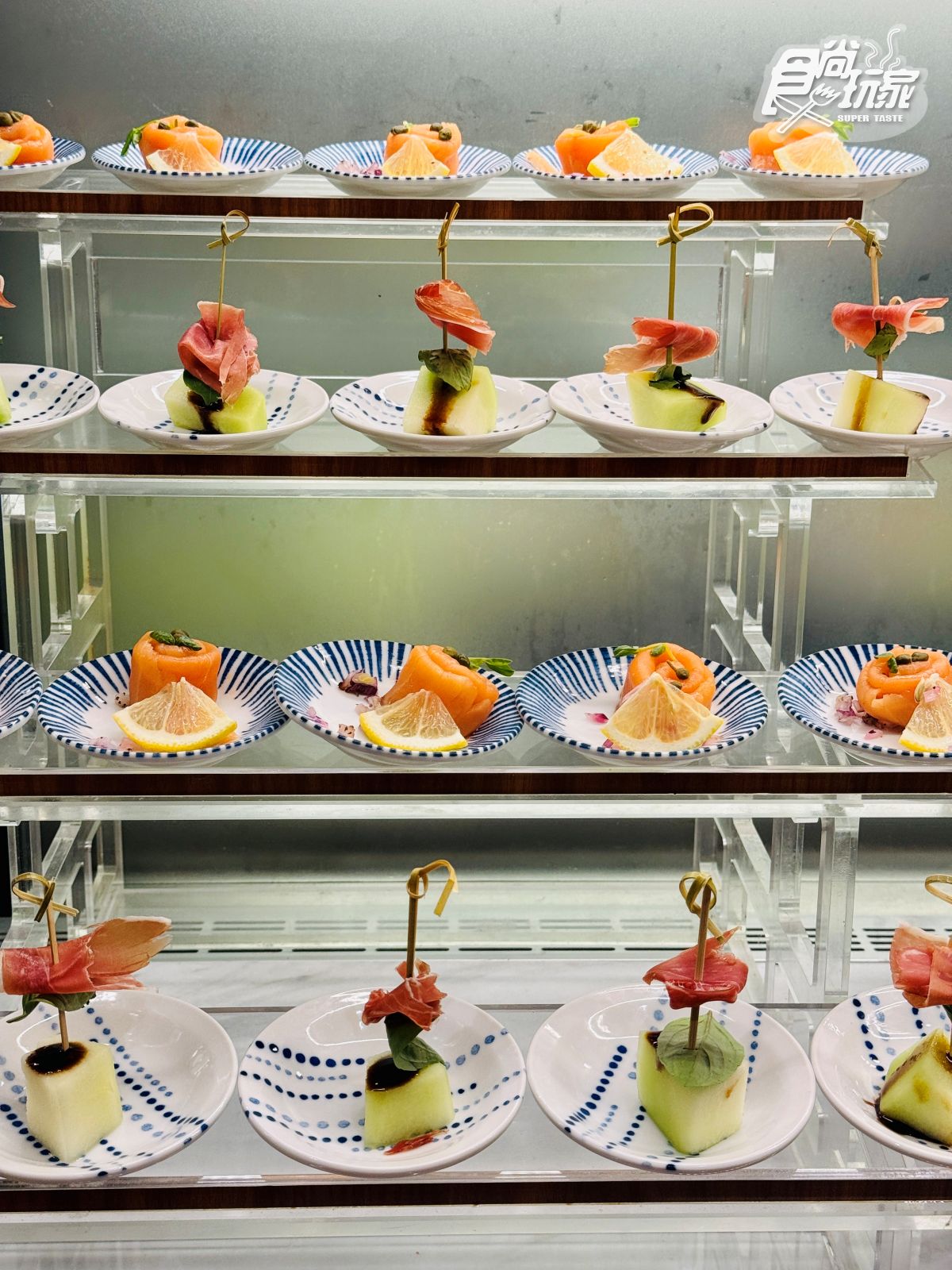 台北這家吃到飽「４人同行１人免費」！全新日料主題季，爽嗑鰻魚飯、壽喜燒