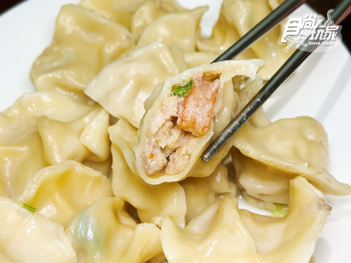 高雄人激推「爆汁水餃」超有料！飄香25年老字號藏這，開賣冷凍包在家輕鬆煮