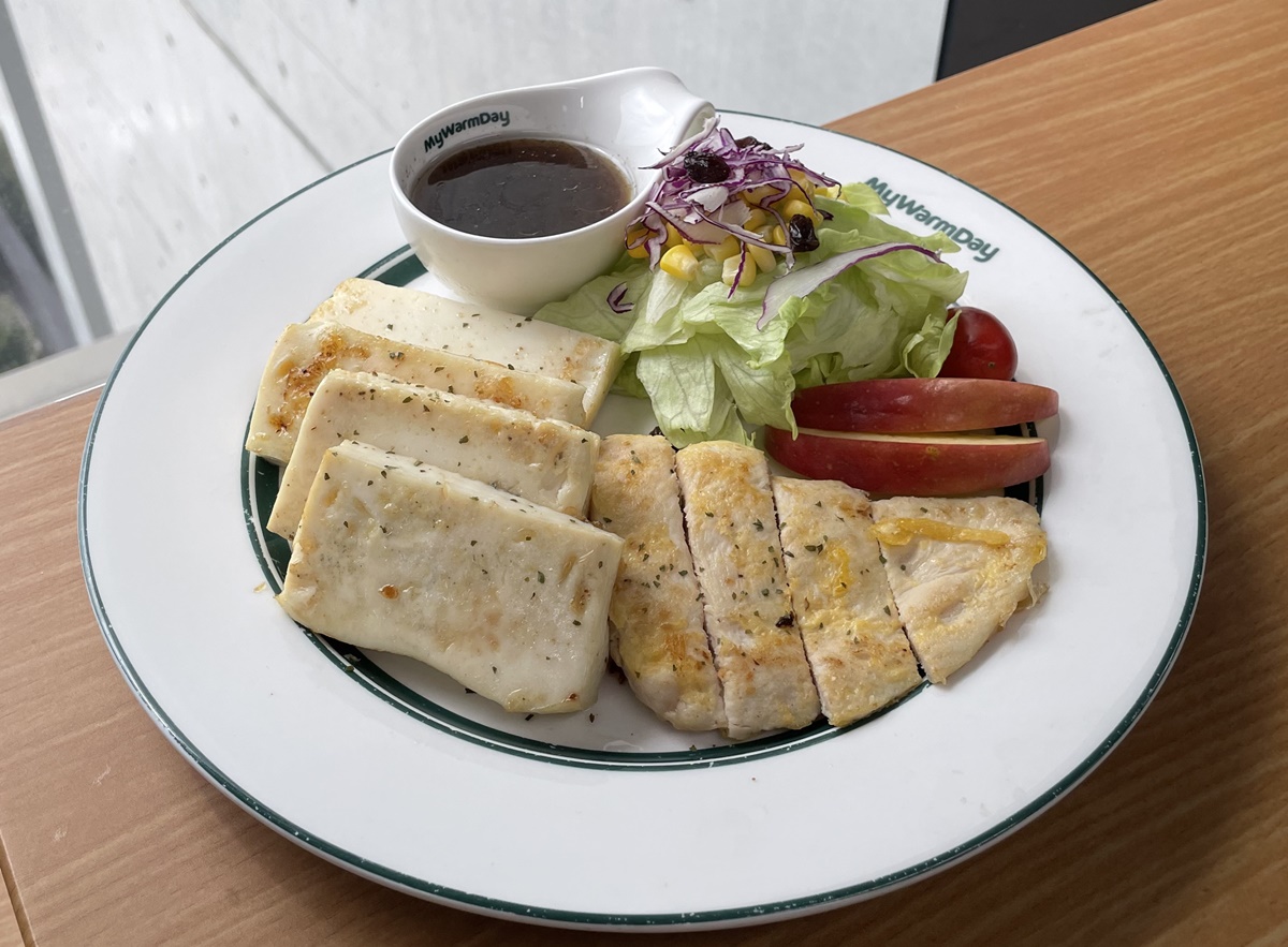 麥味登首推「蛋白漢堡」太狂！２層蛋白磚＋嫩雞超搭，加碼Q Burger買一送一