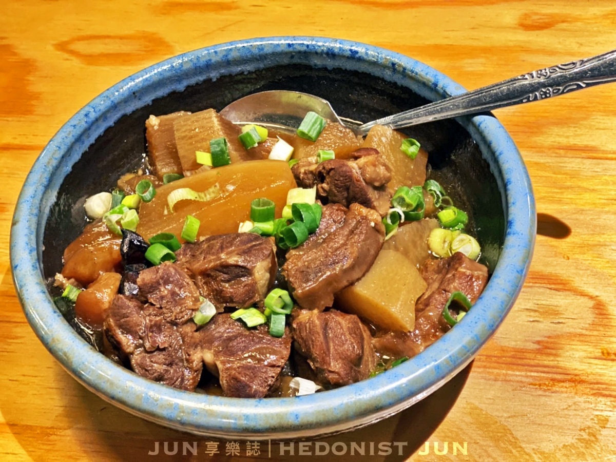 你可曾在雪山救過一隻狐狸？網瘋傳「醬板鴨」迷因是什麼？台北８家湘菜推薦