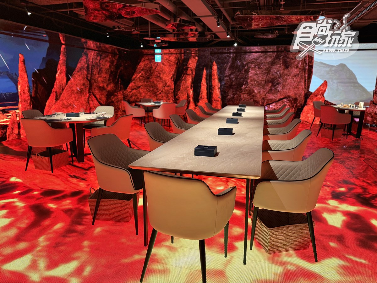 全台第1間「360度沉浸式餐廳」!176元起爽吃炭烤牛排,壽星免費送蛋糕 全台第1間「360度沉浸式餐廳」!176元起爽吃炭烤牛排,壽星免費送蛋糕