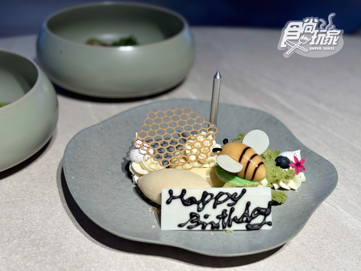 全台第1間「360度沉浸式餐廳」!176元起爽吃炭烤牛排,壽星免費送蛋糕 全台第1間「360度沉浸式餐廳」!176元起爽吃炭烤牛排,壽星免費送蛋糕