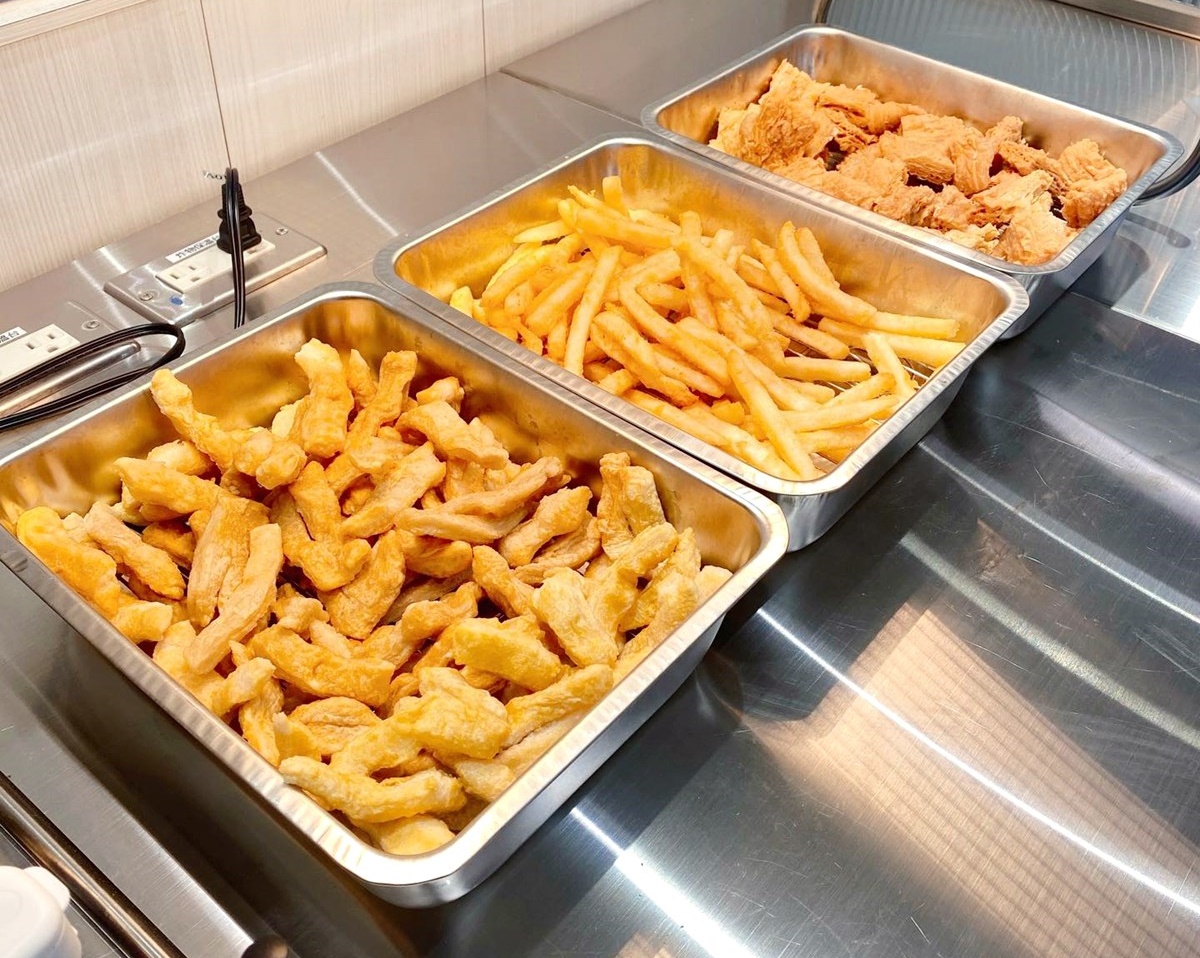 288元吃到飽!高CP值「銷魂牛肉麵」自助吧炸物、甜點暢吃,套餐買一送一 288元吃到飽!高CP值「銷魂牛肉麵」自助吧炸物、甜點暢吃,套餐買一送一