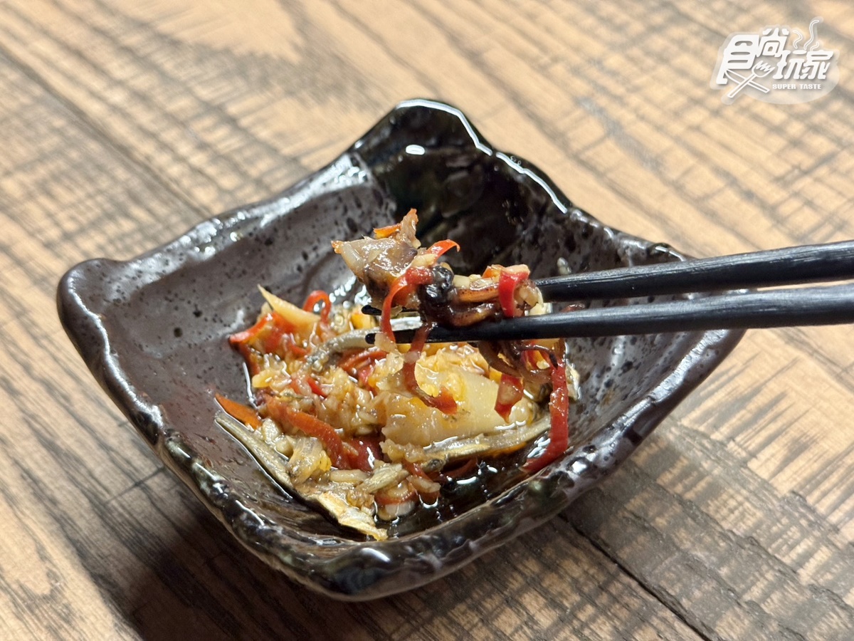 新竹排隊燒肉插旗台北！「阿叔燒肉」進軍東區，金箔松露炒飯、夢幻鑽石牛舌大推