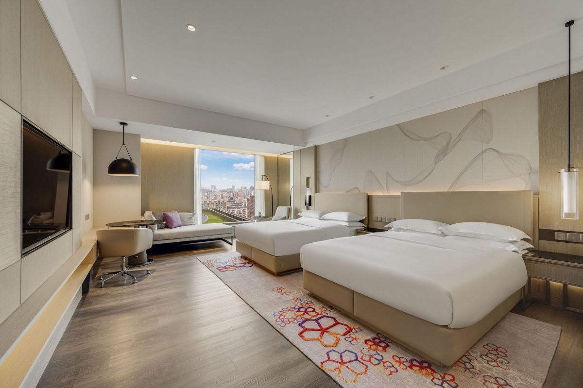 餐券買10送２！高雄萬豪酒店線上旅展開搶，雙人房僅３折、家庭房最多省２萬