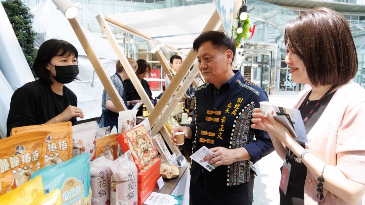 台東「東窩禮」快閃巨城!當太平洋的風吹進新竹市,看見土地直送的綠色競爭力 台東「東窩禮」快閃巨城!當太平洋的風吹進新竹市,看見土地直送的綠色競爭力