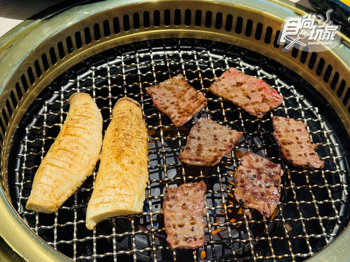 燒肉霸主「老井」插旗台南!現場開幕直擊、限定菜色推薦:牛肉湯、蟹黃粥必吃 燒肉霸主「老井」插旗台南!現場開幕直擊、限定菜色推薦:牛肉湯、蟹黃粥必吃
