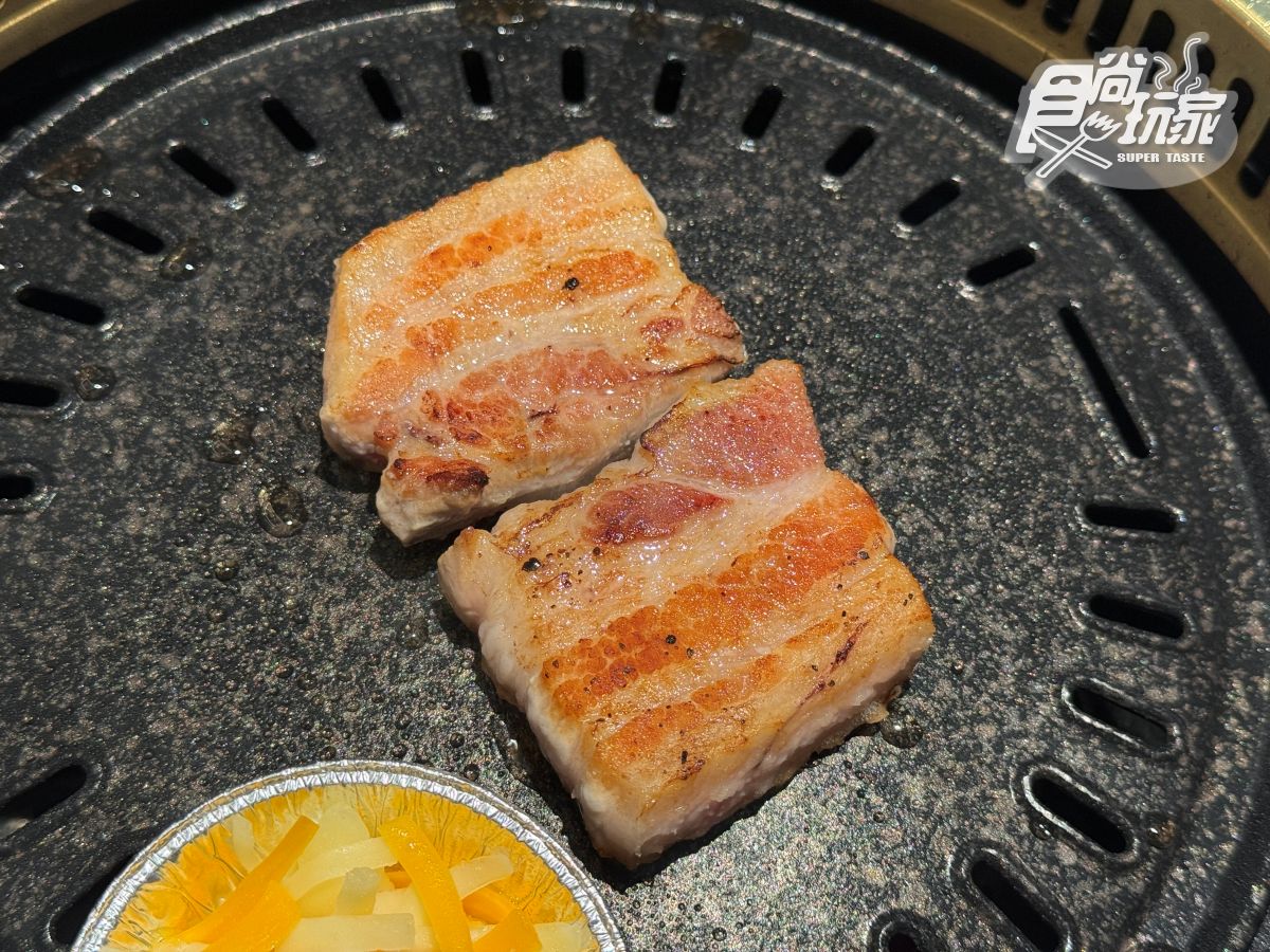 燒肉霸主「老井」插旗台南!現場開幕直擊、限定菜色推薦:牛肉湯、蟹黃粥必吃 燒肉霸主「老井」插旗台南!現場開幕直擊、限定菜色推薦:牛肉湯、蟹黃粥必吃