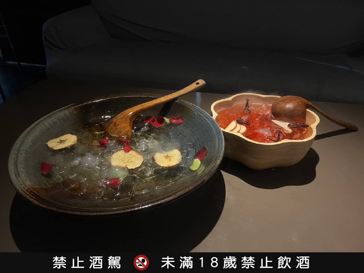 現省999元！西門町最狂「臉盆大調酒」買一送一，還有手搖、甜點變調酒超有哏