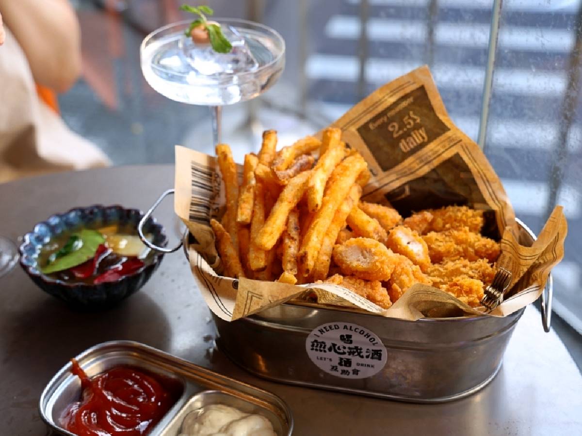 現省999元！西門町最狂「臉盆大調酒」買一送一，還有手搖、甜點變調酒超有哏