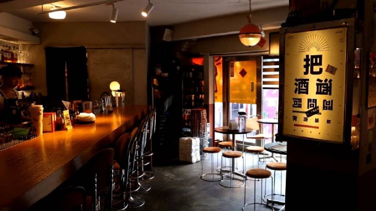 現省999元！西門町最狂「臉盆大調酒」買一送一，還有手搖、甜點變調酒超有哏