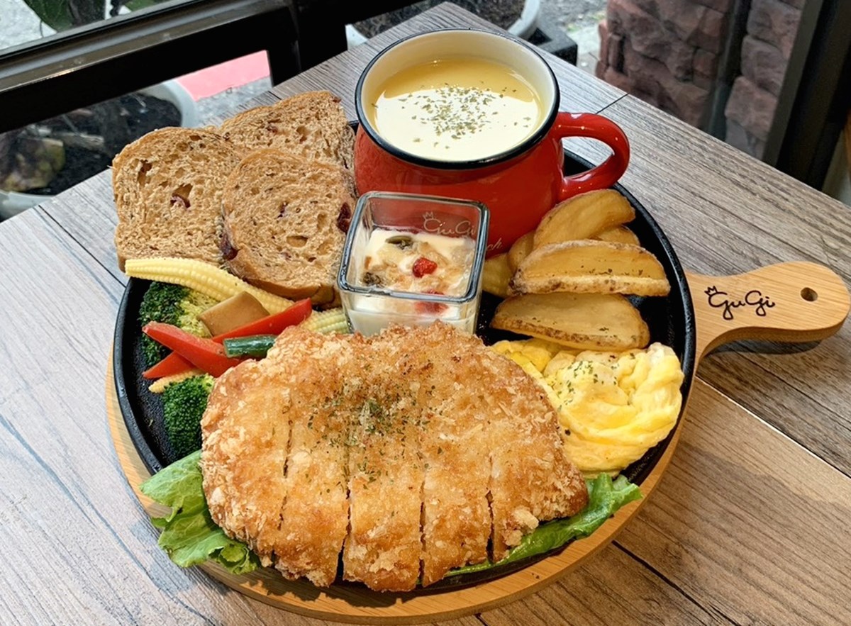 【晨光好食祭】人氣爆棚「超值早午餐」爽嗑爆汁手拍堡，免費送飲品＋折價券