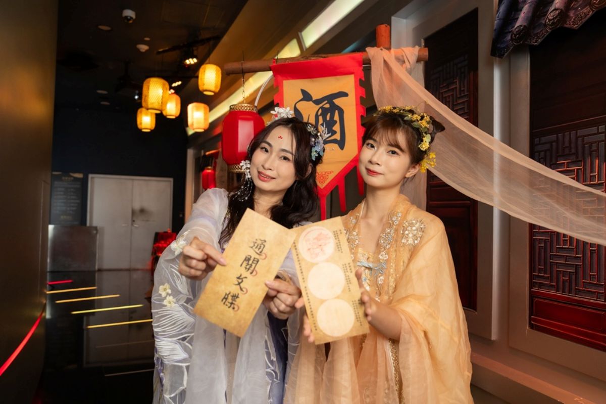 飛入古裝劇的繁華長安！5D飛行劇院新片上映，體驗刺激飛行、試穿華美唐裝