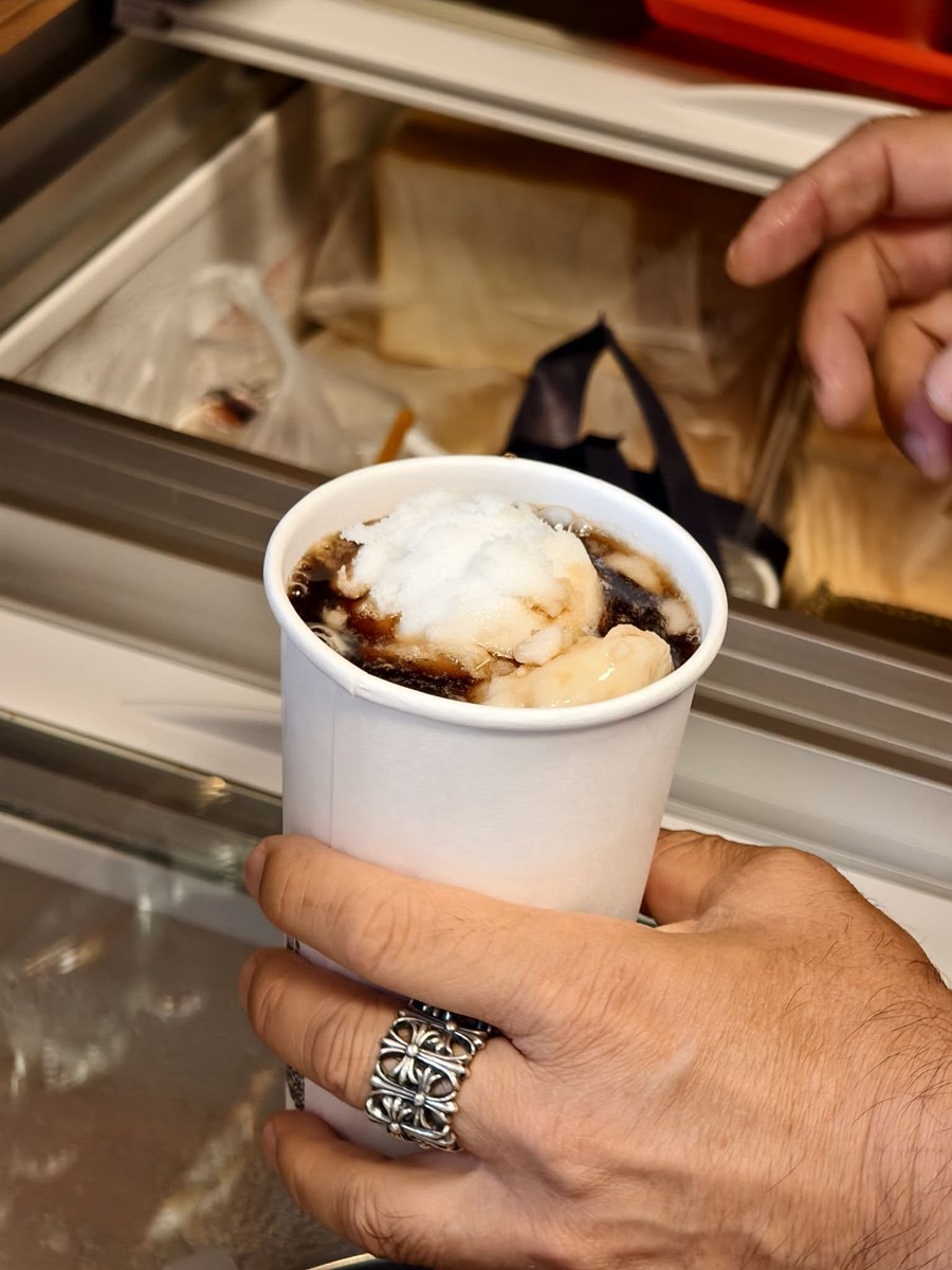 上千隻招財貓包圍！高雄日系懷舊小店開幕就爆紅， 消暑開喝古早味雪淇冰紅茶